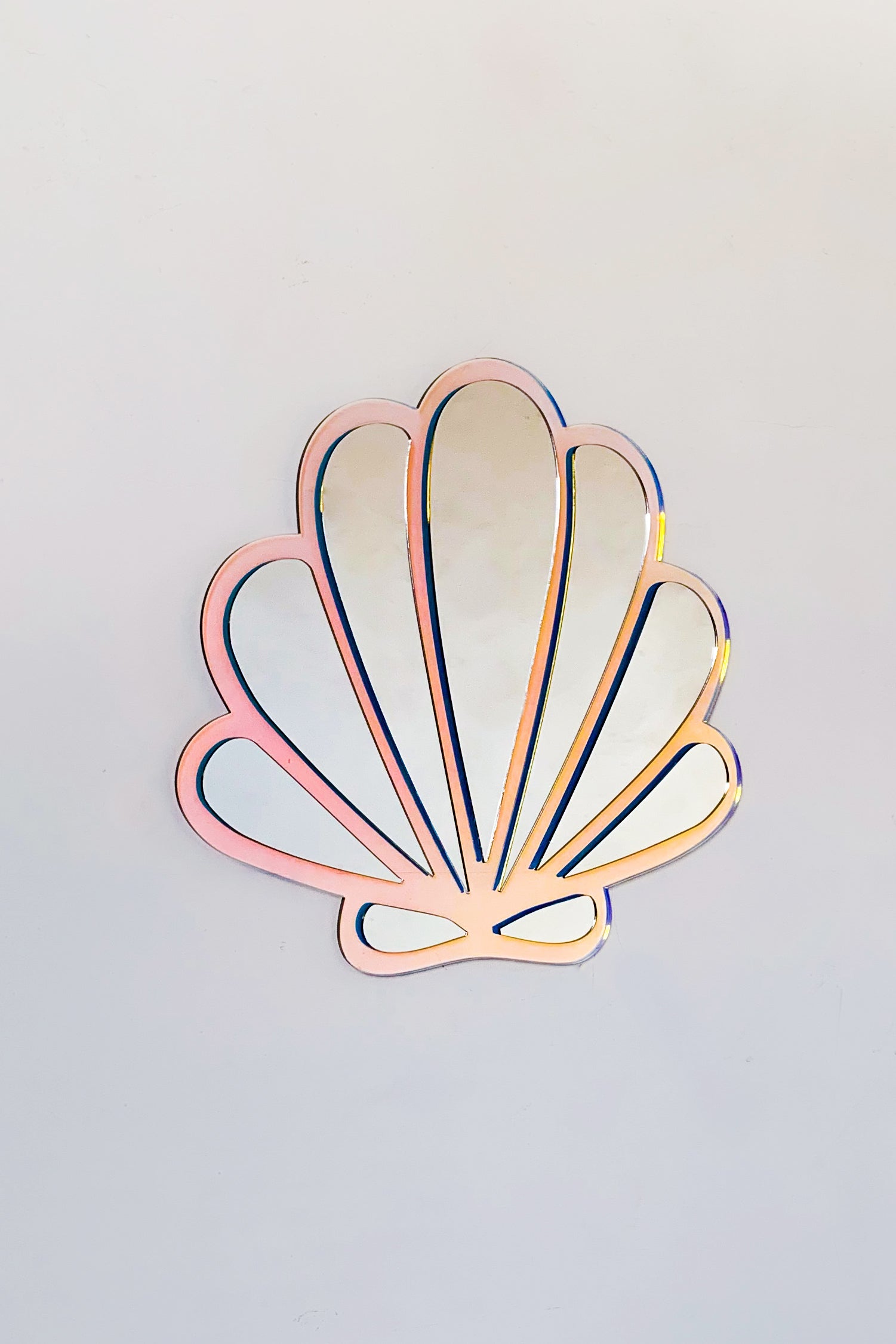 Seashell Reflector Wall Decor