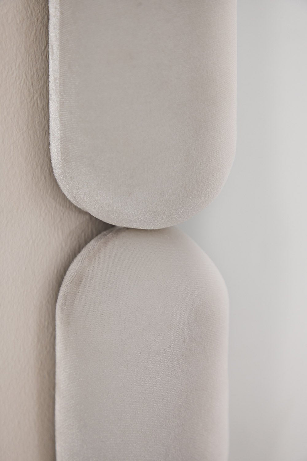 Oval Velvet Wall Mirror 60x160 cm Santes